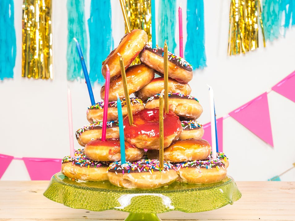 7 DIY Donut Party Decorations &&nbsp;Activities